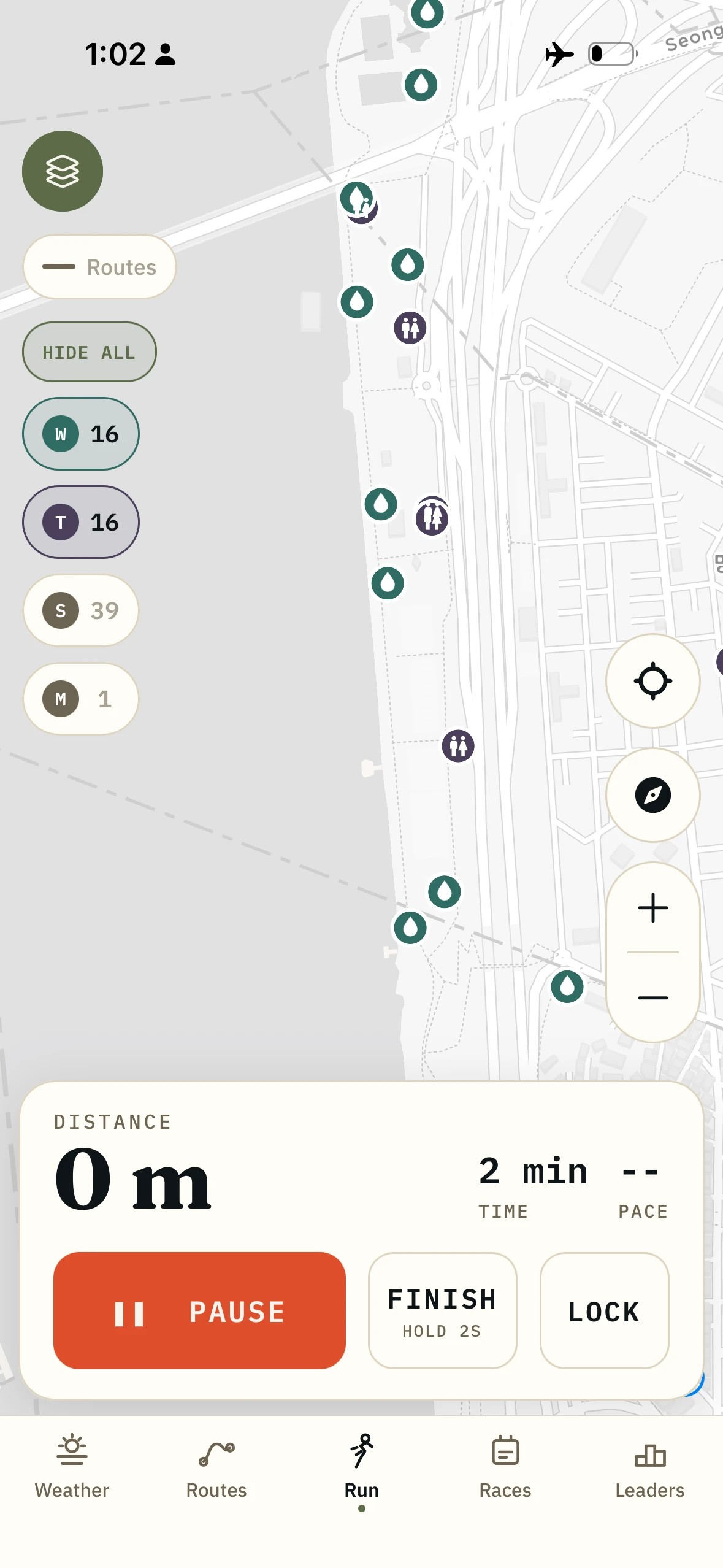 A run recording normally with the phone showing no network signal